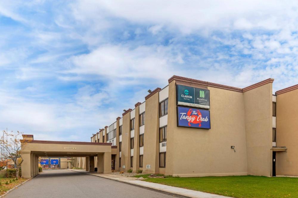 Clarion Hotel & Conference Center Lansing West